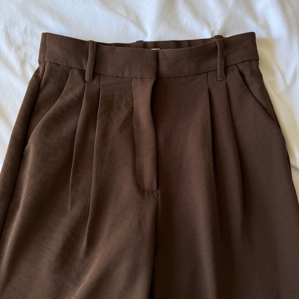 A&F Sloane Tailored Premium Crepe Pant